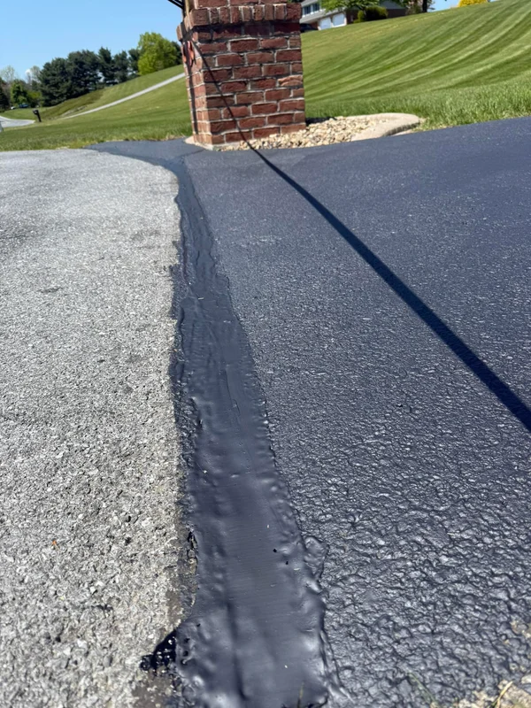 Finished asphalt project after professional maintenance, result 6